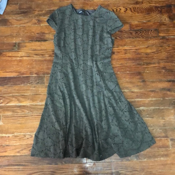 Size 8 Green lace dress - Picture 1 of 2